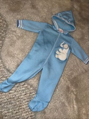 0/3m VTG Hudson Bay, little rascals, elephant, onesie, blue sleepers w hood